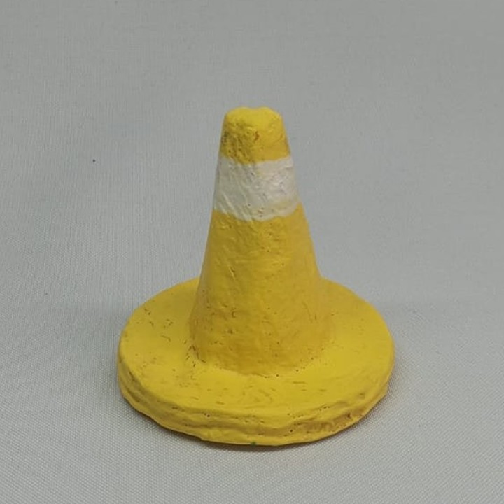 Cono tránsito de cartón